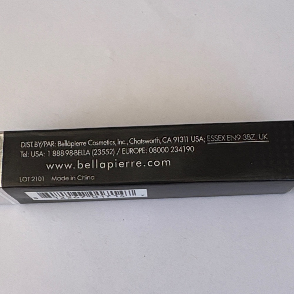Bellapierre Cosmetics Liquid Eyeliner - Black - Picture 2 of 4